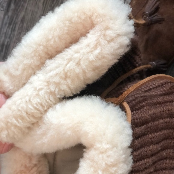 UGG Suburb suede crotchet boot leather tassels - Picture 9 of 15